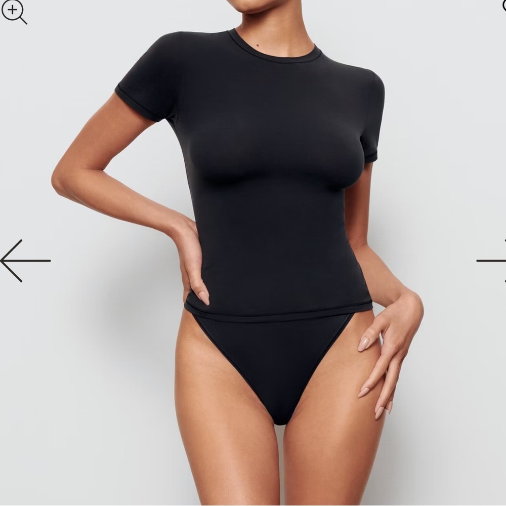 SKIMS Black Short Sleeve shirt in onyx